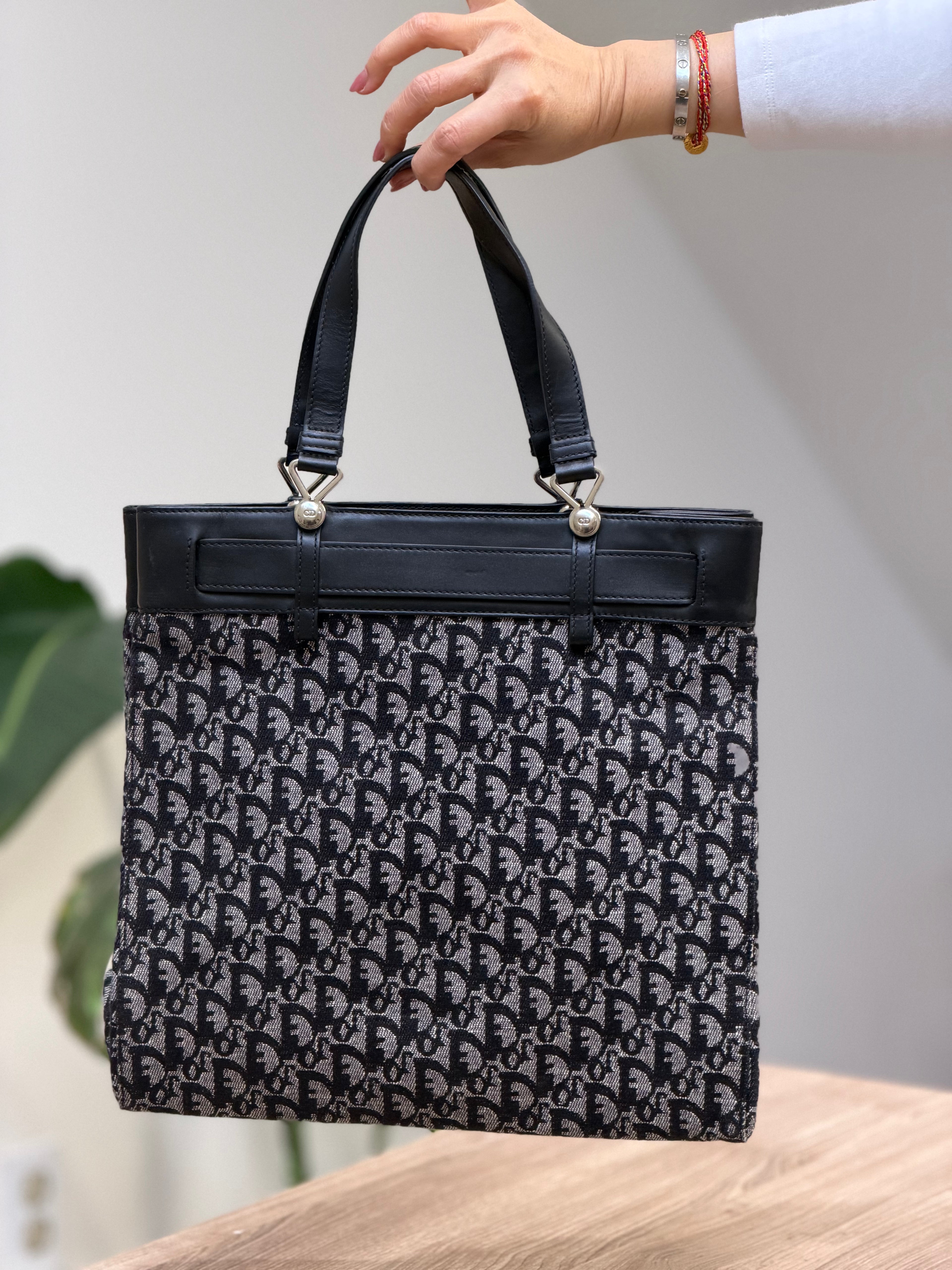 Dior Oblique Canvas Tote Bag – Navy & Gray