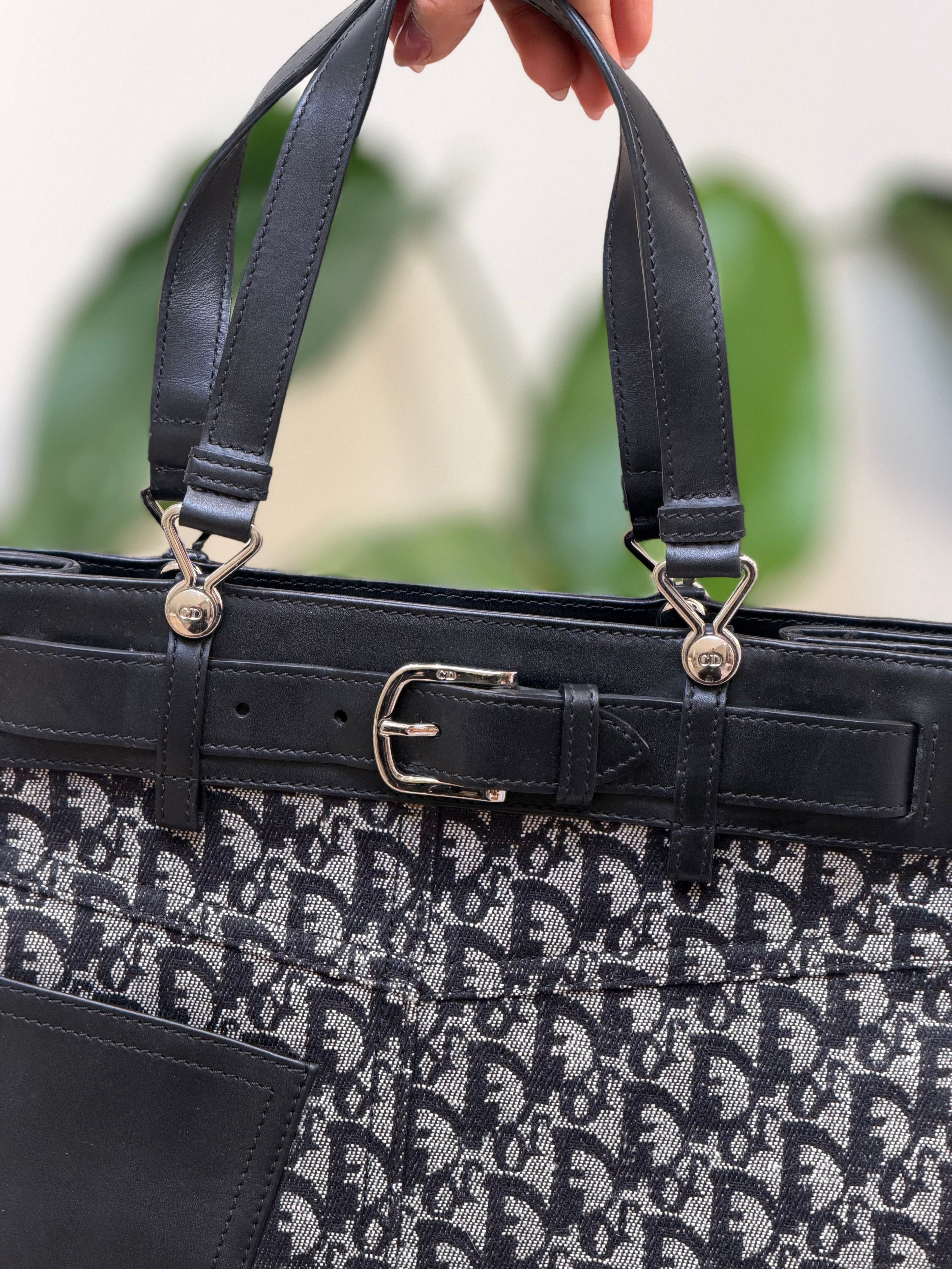 Dior Oblique Canvas Tote Bag – Navy & Gray