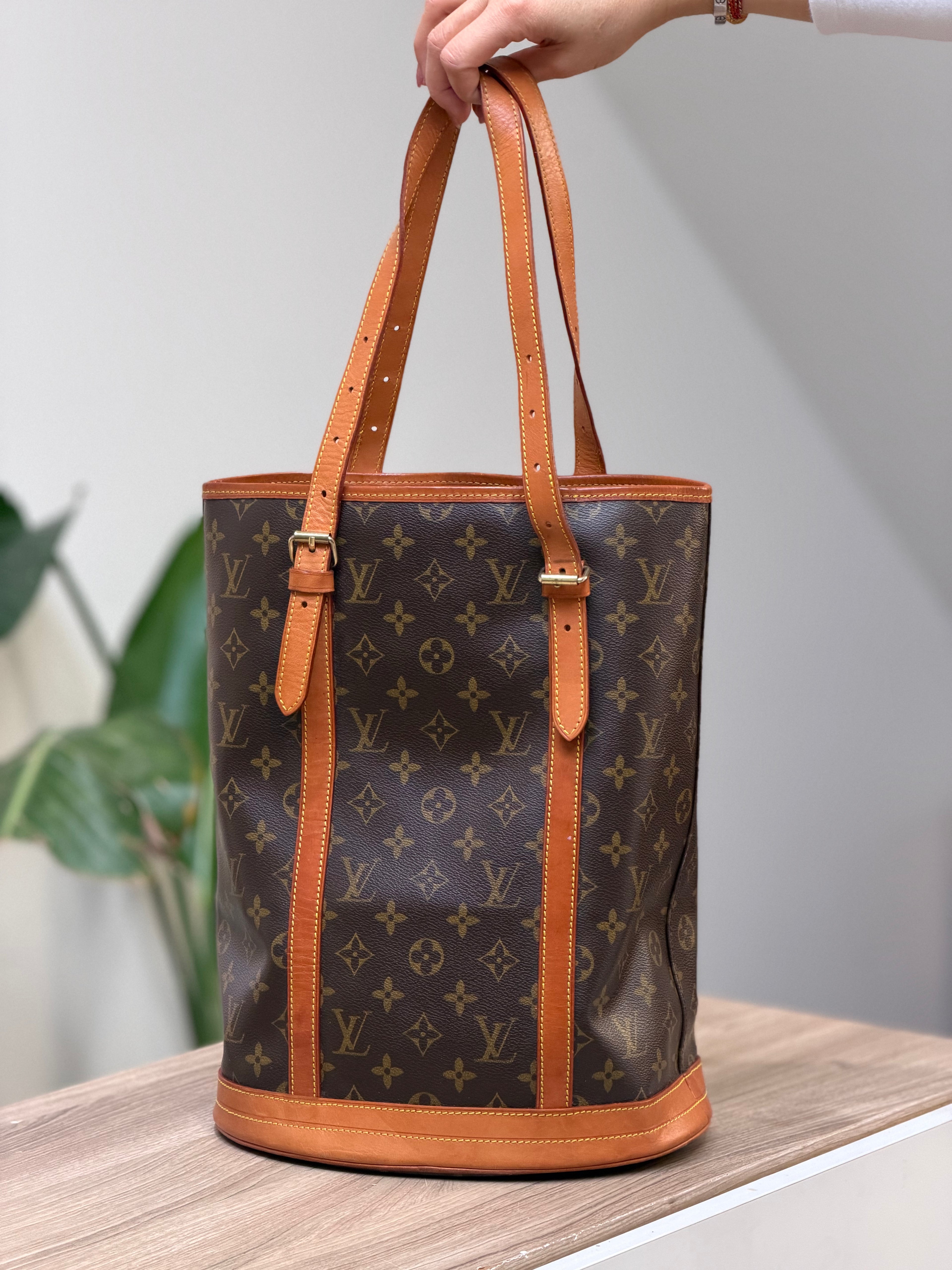 Louis Vuitton Monogram Bucket GM Shoulder Bag