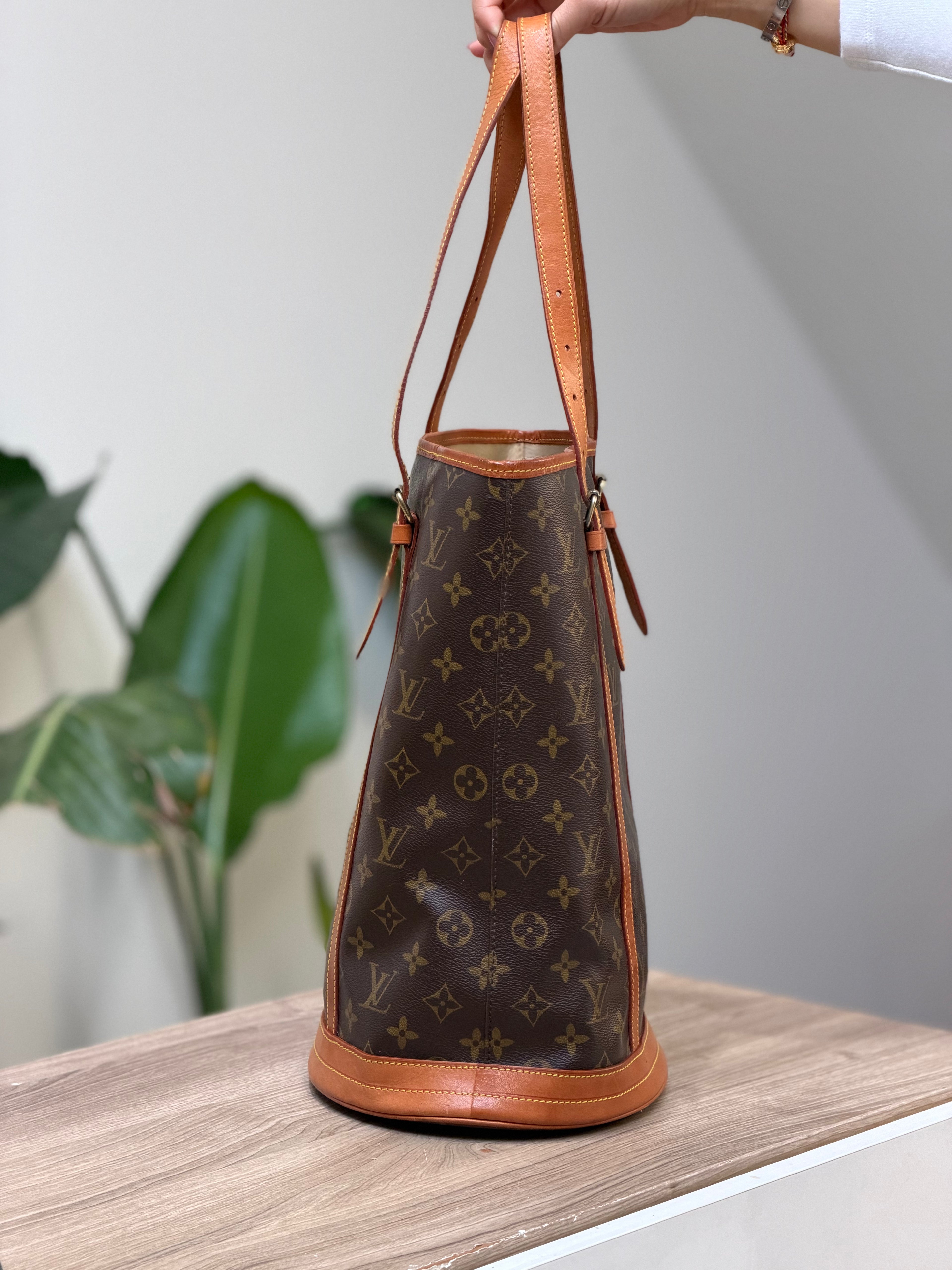 Louis Vuitton Monogram Bucket GM Shoulder Bag