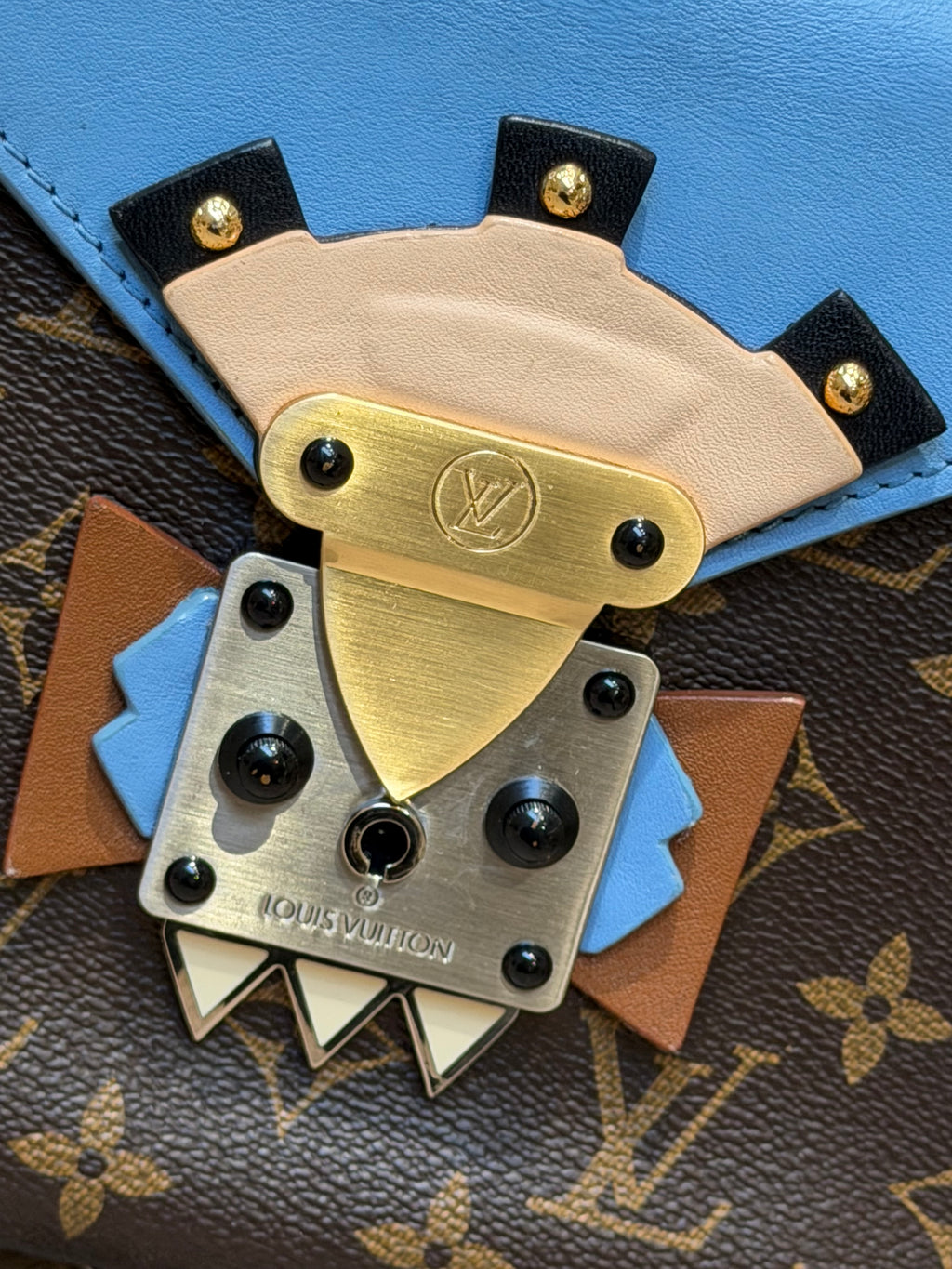 Louis Vuitton Limited Edition Monogram Shoulder Bag – Blue